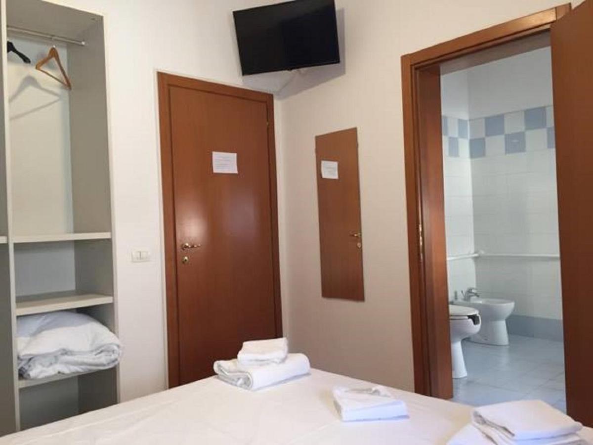 Italianflat - Rentroom Old Town - 200Mt To Arena Verona Buitenkant foto